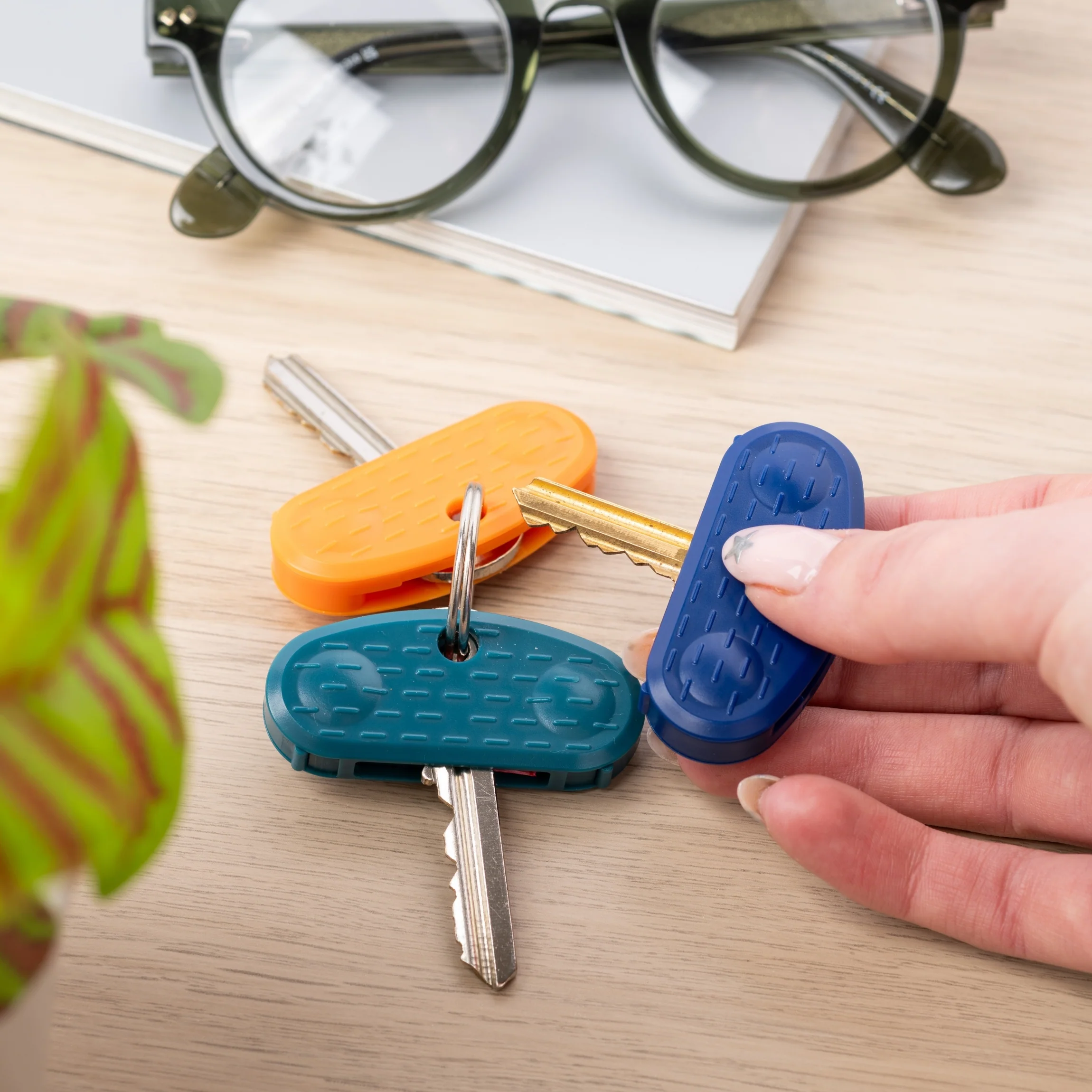 Key Grip Pack of 3 - Easy Turn Key Holder - Image 9